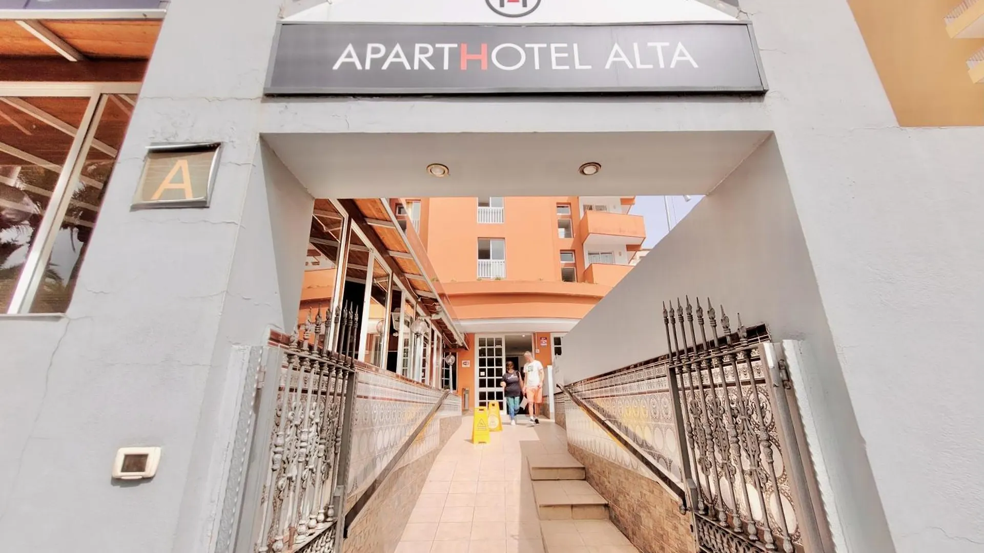 Alta Beachside Apartments Puerto de la Cruz   Puerto de la Cruz (Tenerife)