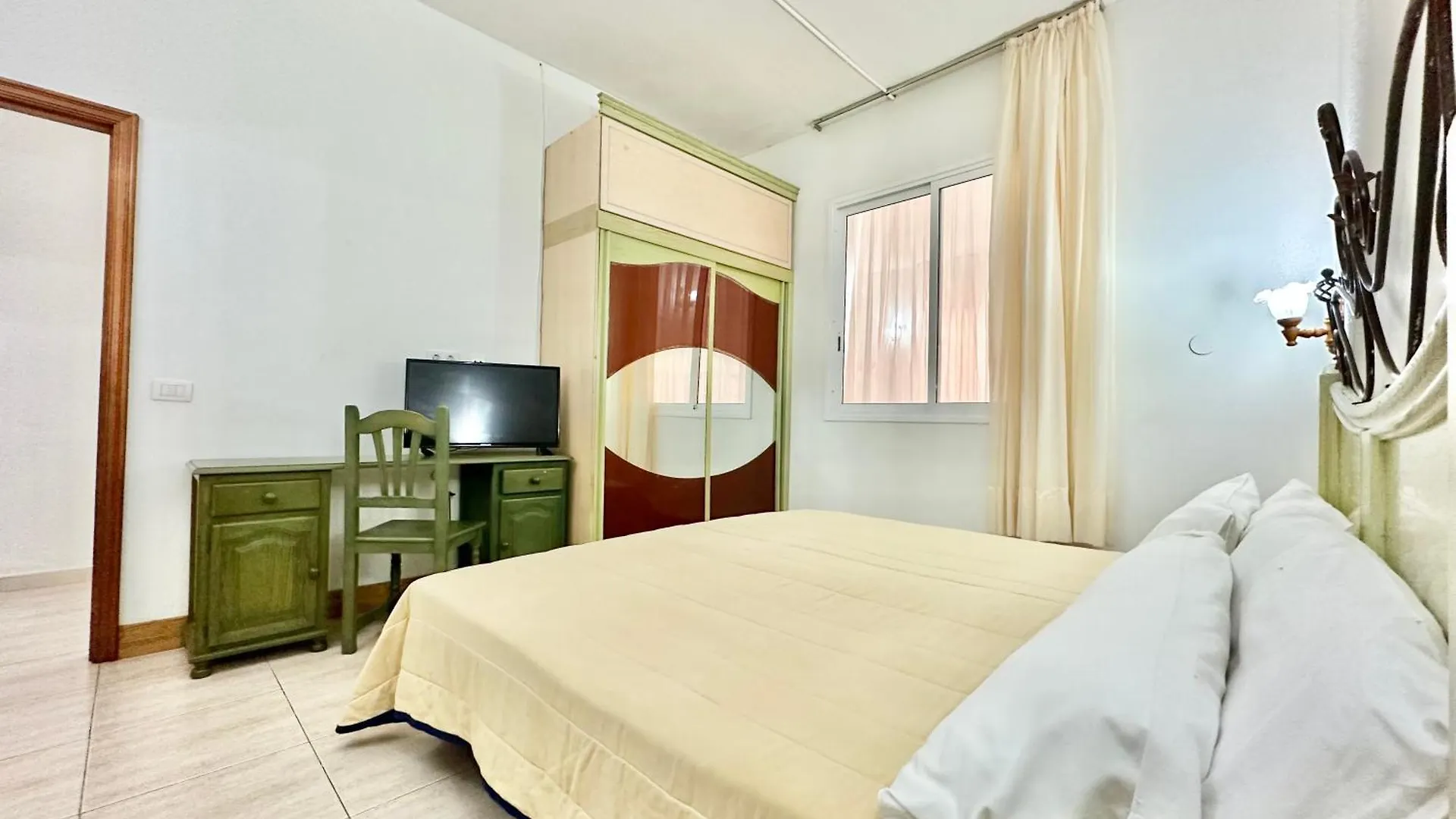 Alta Beachside Apartments Puerto de la Cruz  Puerto de la Cruz (Tenerife)