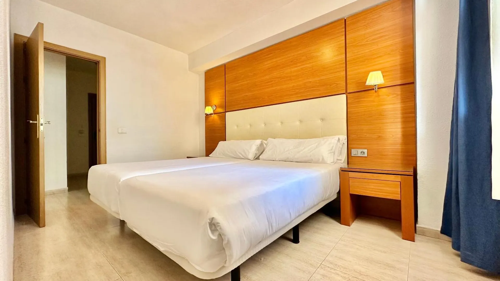 Alta Beachside Apartments Puerto de la Cruz  Puerto de la Cruz (Tenerife)